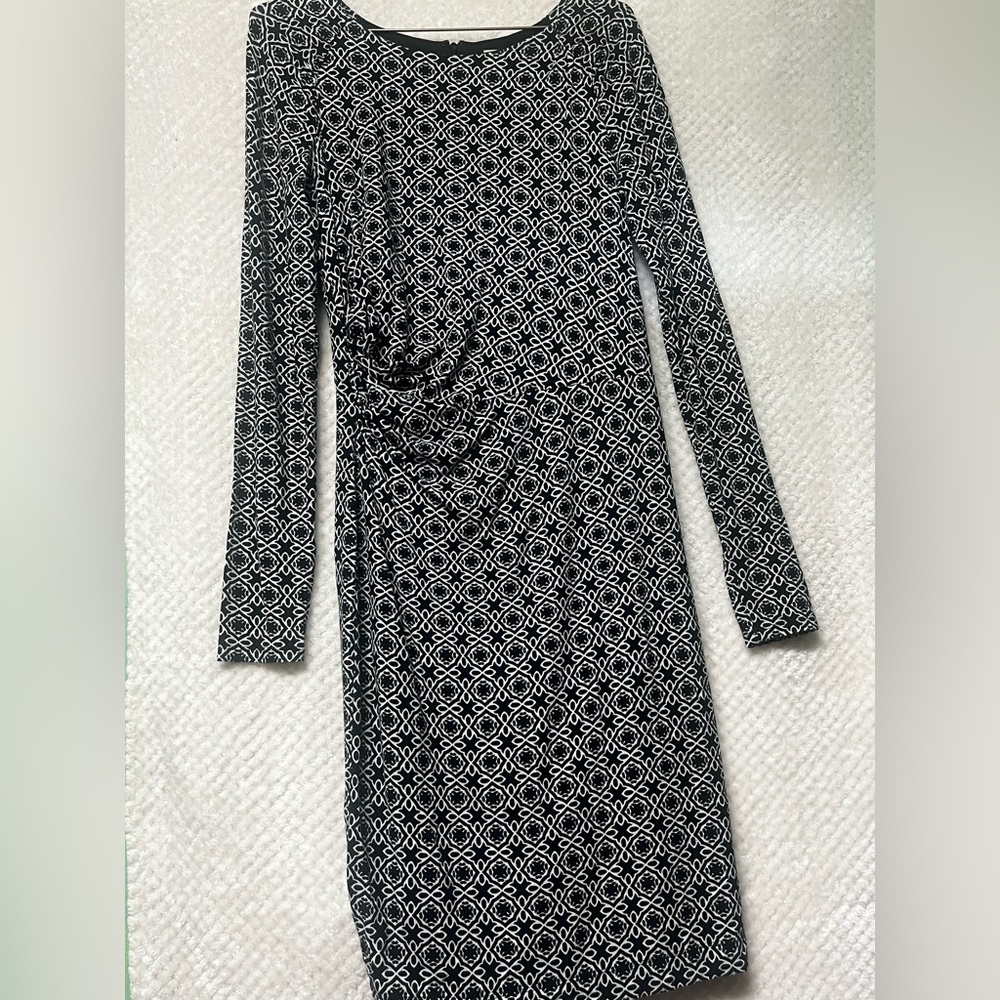LOFT Womens Dress Side Ruched Long Sleeves White and Black Pattern Small - Picture 2 of 13